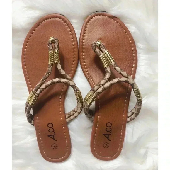 ⭐️ 5 for $25 ⭐️ Sandals - Picture 1 of 2